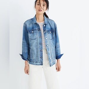 Madewell The Oversized Jean Jacket in Capstone Wash size XXS